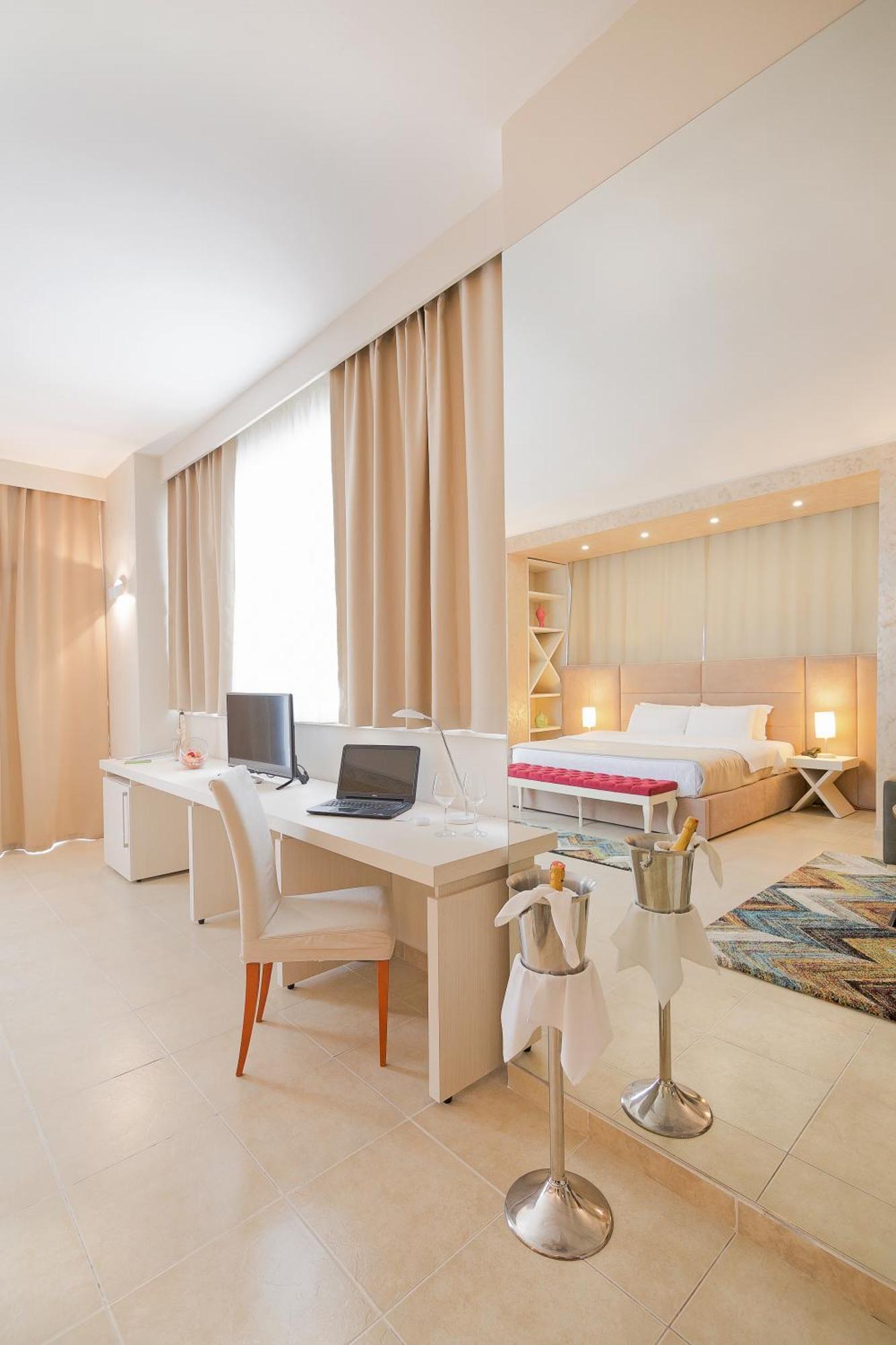 Horizont Hotel Durrës 외부 사진